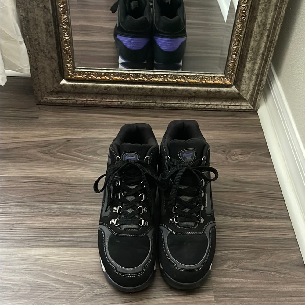 Mountain Gear Black and Purple Men's Boots